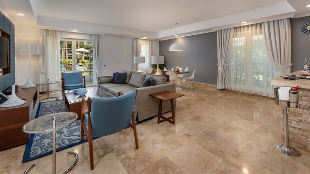 AZURE-VILLA-3-BEDROOMS-LIVING-ROOM-4.jpg