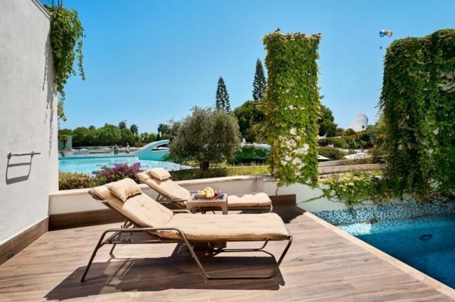 CORNELIA-DAIMOND-AMBER--SAPPHIRE-LAKE-VILLA-6.jpg