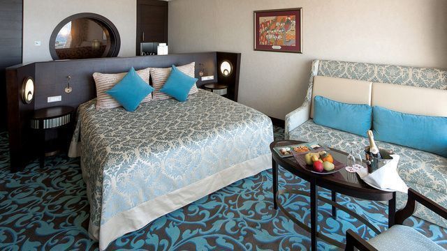 CORNELIA-DIAMOND-EXECUTIVE-CLASSIC-ROOM-2.jpg