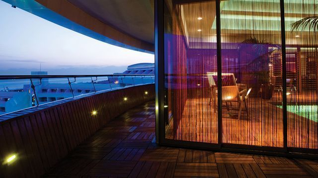 CORNELIA-DIAMOND-PRESIDENTIAL-SUITE-TERRACE-1.jpg